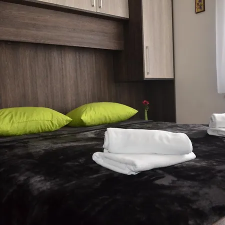 Apartment Deluxe Stomorica Zadar
