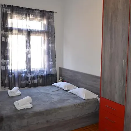 Deluxe Stomorica Apartment *